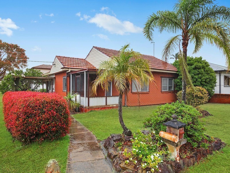 12 Flathead Road, Ettalong Beach NSW 2257