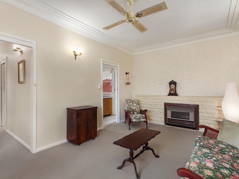 10 Camellia Circle, Woy Woy NSW 2256