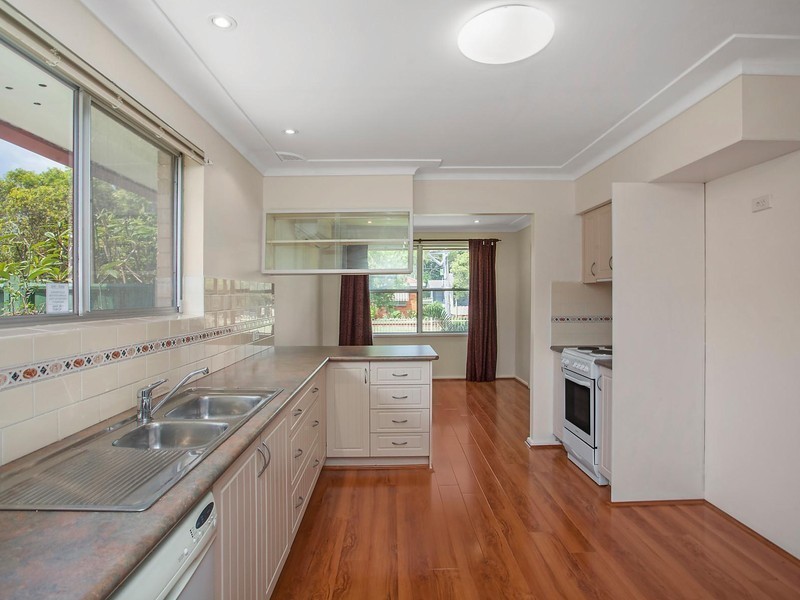 1 Daffodil Drive, Woy Woy NSW 2256