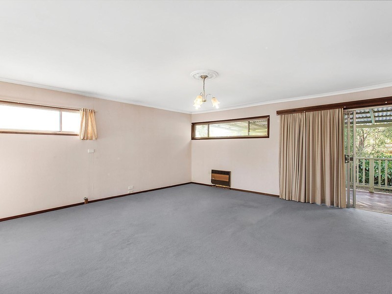 44 Camellia Circle, Woy Woy NSW 2256