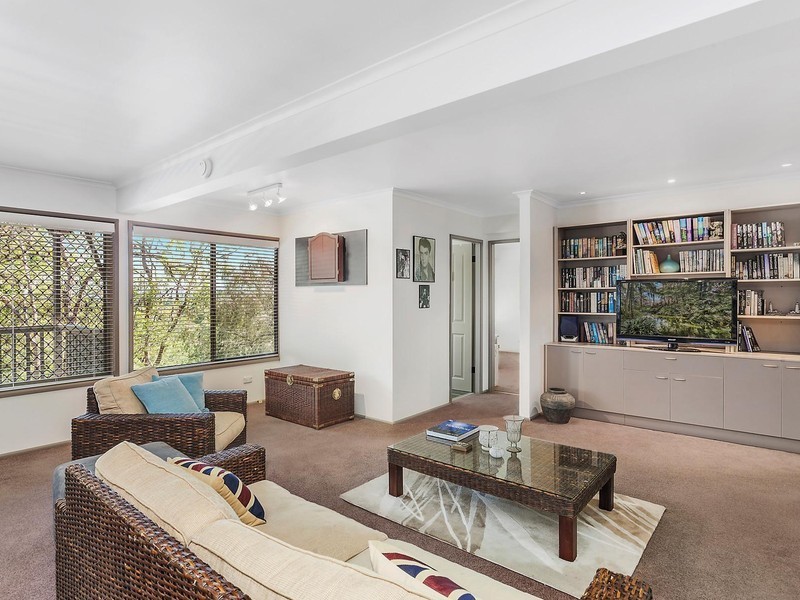 10 Greenhaven Drive, Umina Beach NSW 2257