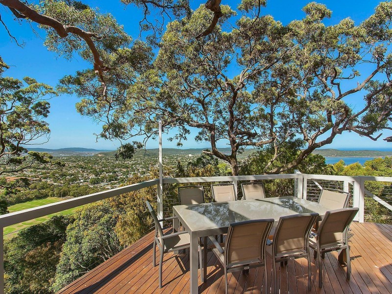 2 Tor Close, Umina Beach NSW 2257