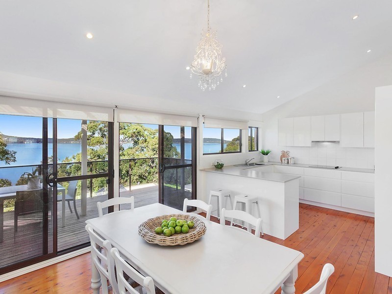 7 Sandstone Crescent, Tascott NSW 2250