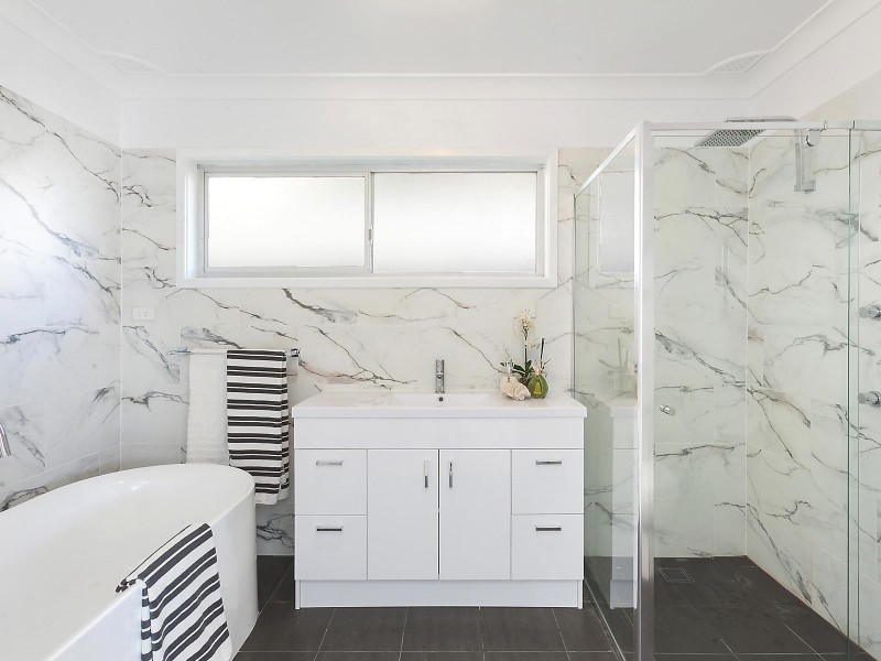 32 Heath Road, Hardys Bay NSW 2257