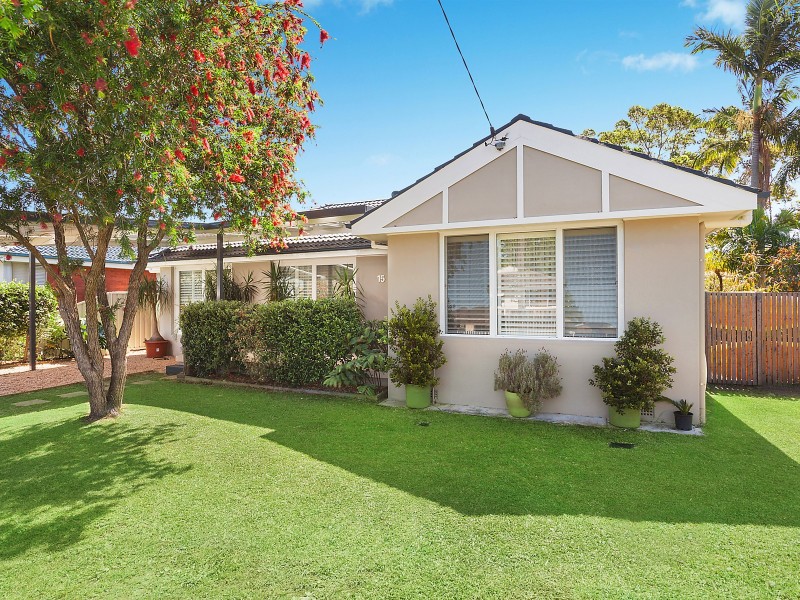 15 Norma Crescent, Woy Woy NSW 2256