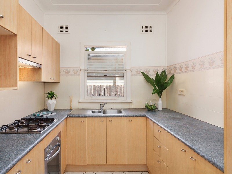 20 Trafalgar Avenue, Woy Woy NSW 2256