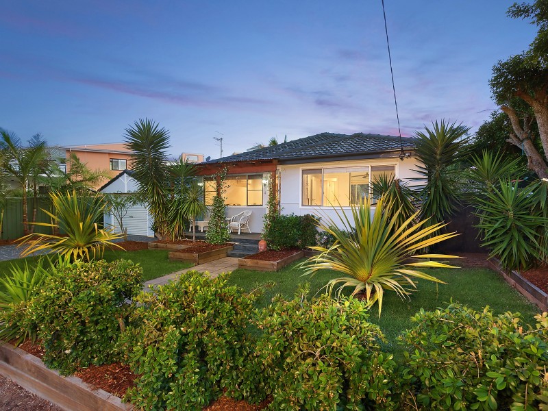 4 Ridge Street, Ettalong Beach NSW 2257