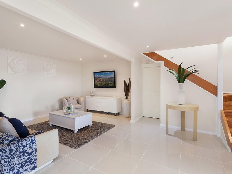 42 Shoalhaven Drive, Woy Woy NSW 2256