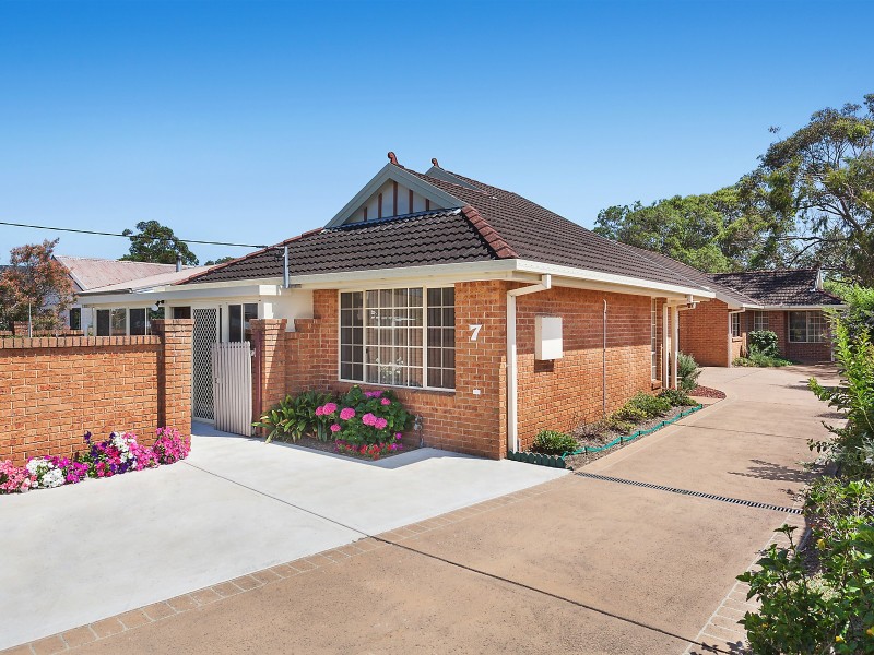 1/7 McEvoy Avenue, Umina Beach NSW 2257