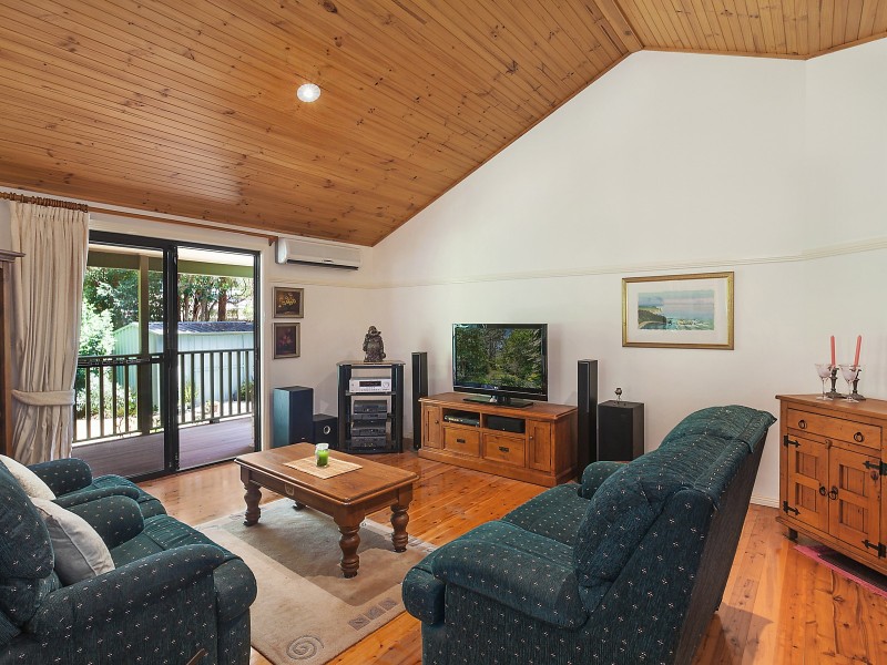 8 Warramunga Close, Woy Woy NSW 2256