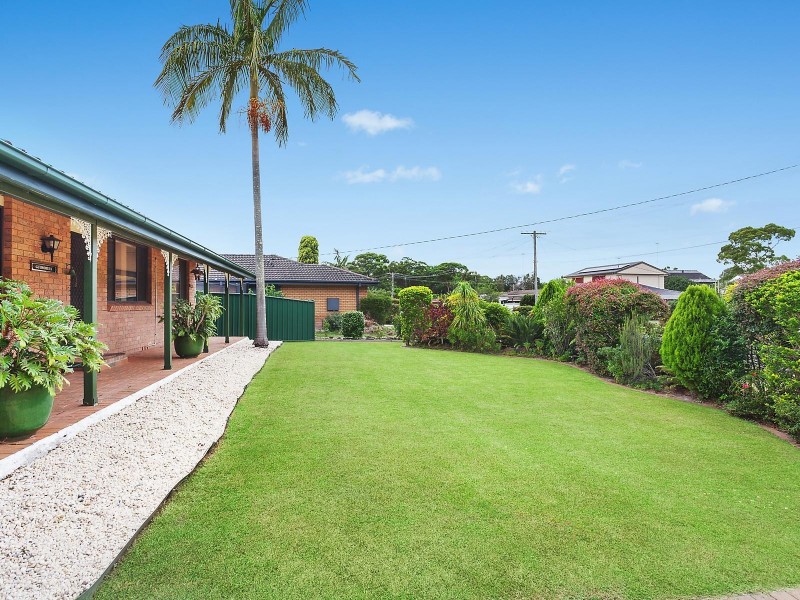 6 Karingal Close, Woy Woy NSW 2256