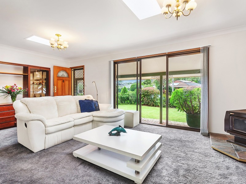 6 Karingal Close, Woy Woy NSW 2256