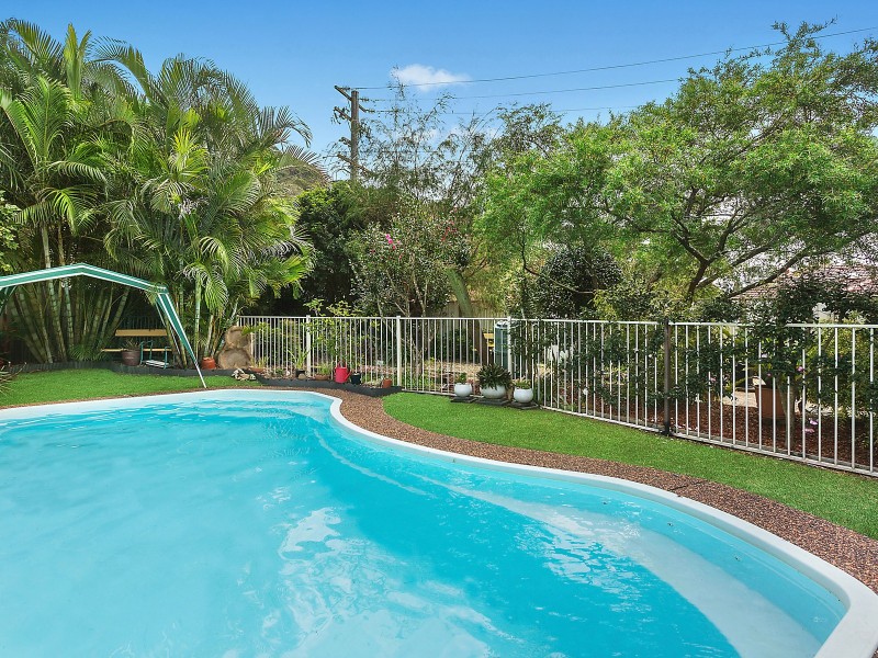 11 Carpenter Street, Umina Beach NSW 2257