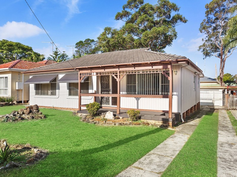194 Railway Street, Woy Woy NSW 2256