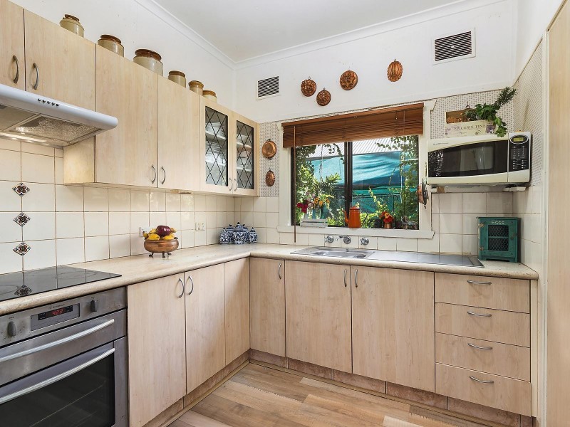 1 Osborne Avenue, Umina Beach NSW 2257