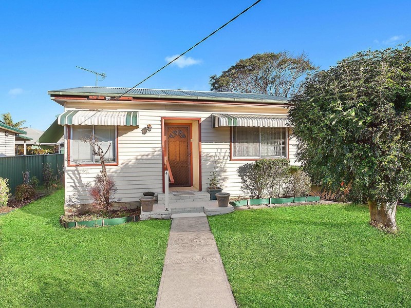 4 Piper Street, Woy Woy NSW 2256
