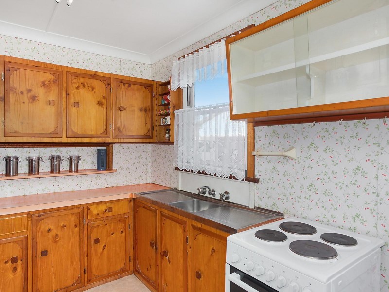 4 Piper Street, Woy Woy NSW 2256