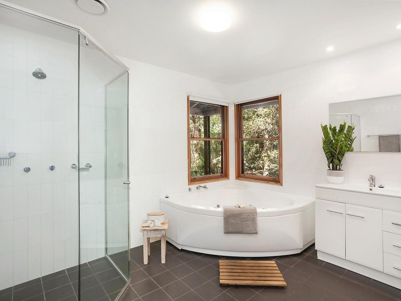 33 Tourmaline Avenue, Pearl Beach NSW 2256