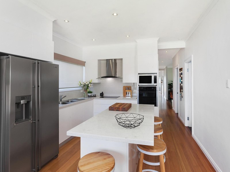 42 Wentworth Avenue, Woy Woy NSW 2256