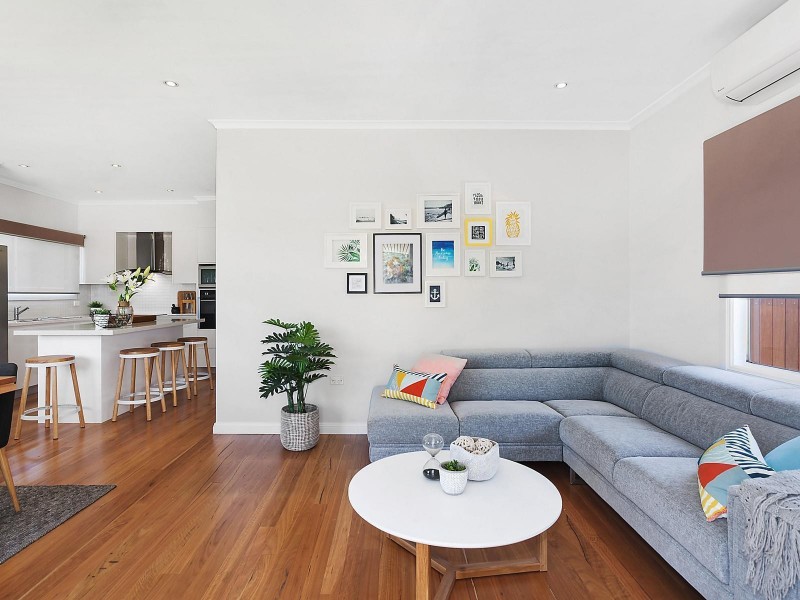 42 Wentworth Avenue, Woy Woy NSW 2256