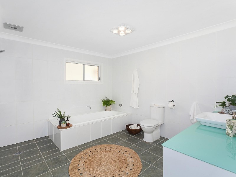 14 Greenhaven Drive, Umina Beach NSW 2257