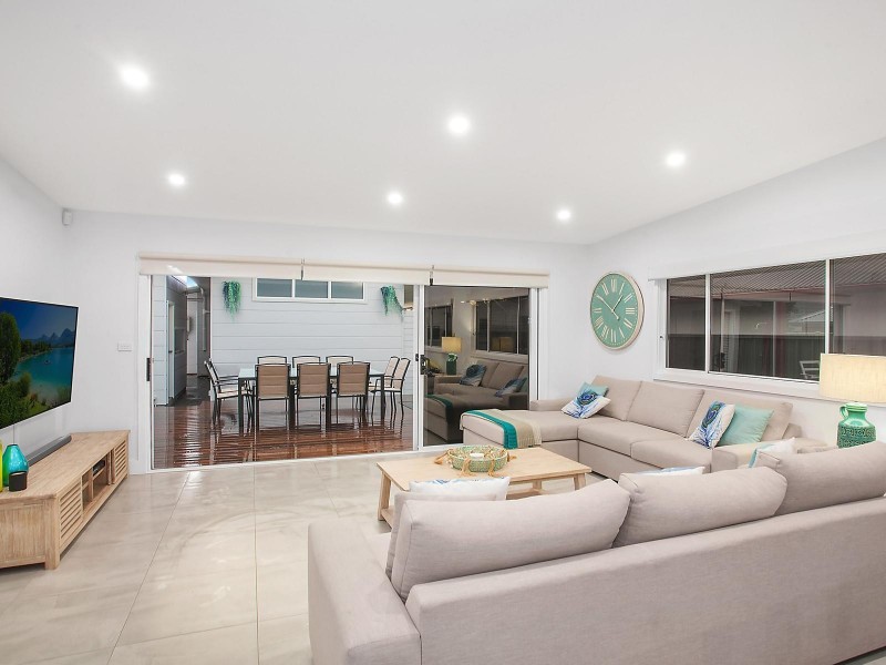 35 Broken Bay Road, Ettalong Beach NSW 2257