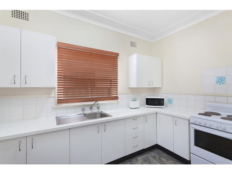 13 Lone Pine Avenue, Umina Beach NSW 2257