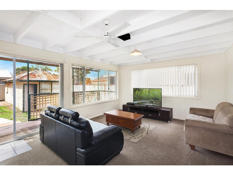 13 Lone Pine Avenue, Umina Beach NSW 2257