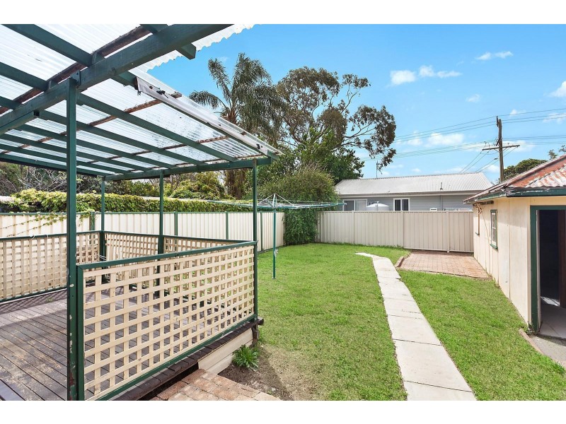 13 Lone Pine Avenue, Umina Beach NSW 2257