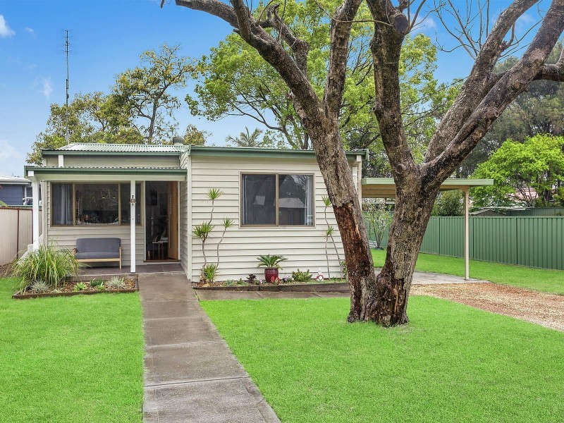 100 Gallipoli Avenue, Umina Beach NSW 2257