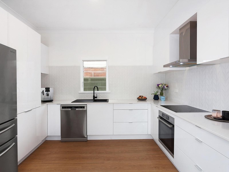 50 Barrenjoey Road, Ettalong Beach NSW 2257