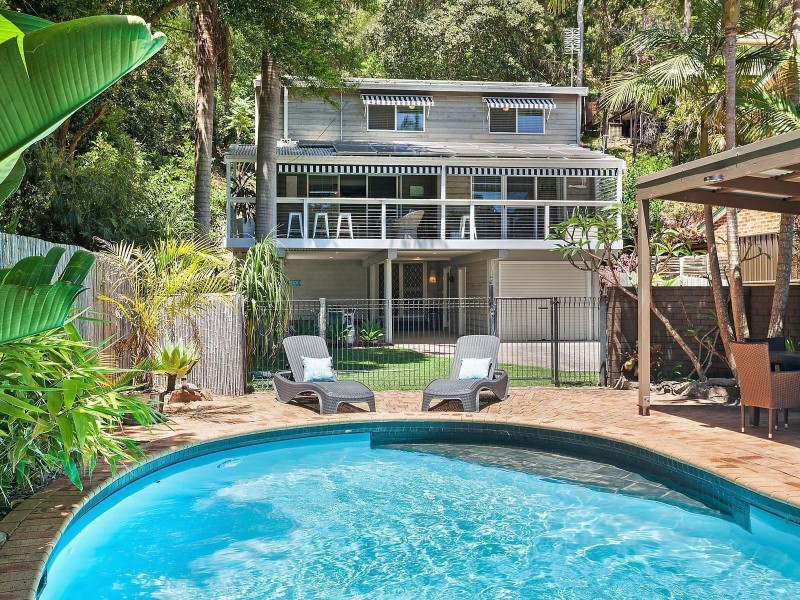 1 Edgecliff Road, Umina Beach NSW 2257
