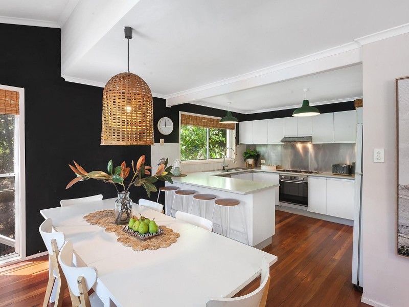 1 Edgecliff Road, Umina Beach NSW 2257