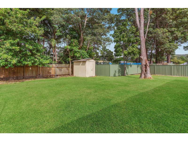 5 Bayline Drive, Point Clare NSW 2250