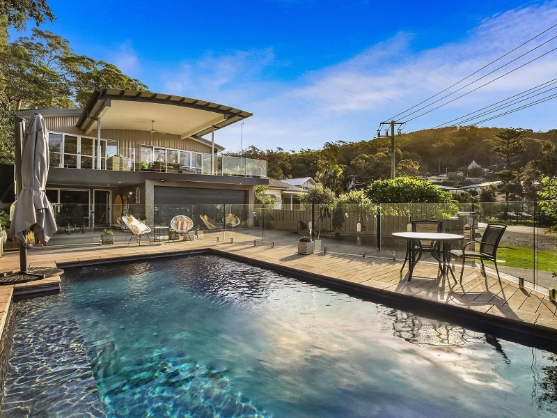 102 Araluen Drive, Hardys Bay NSW 2257