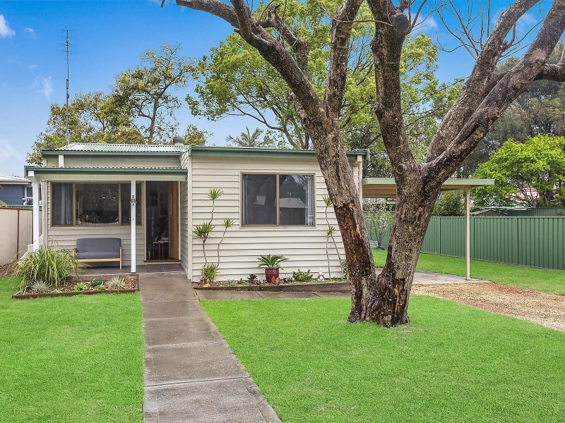 100 Gallipoli Avenue, Umina Beach NSW 2257