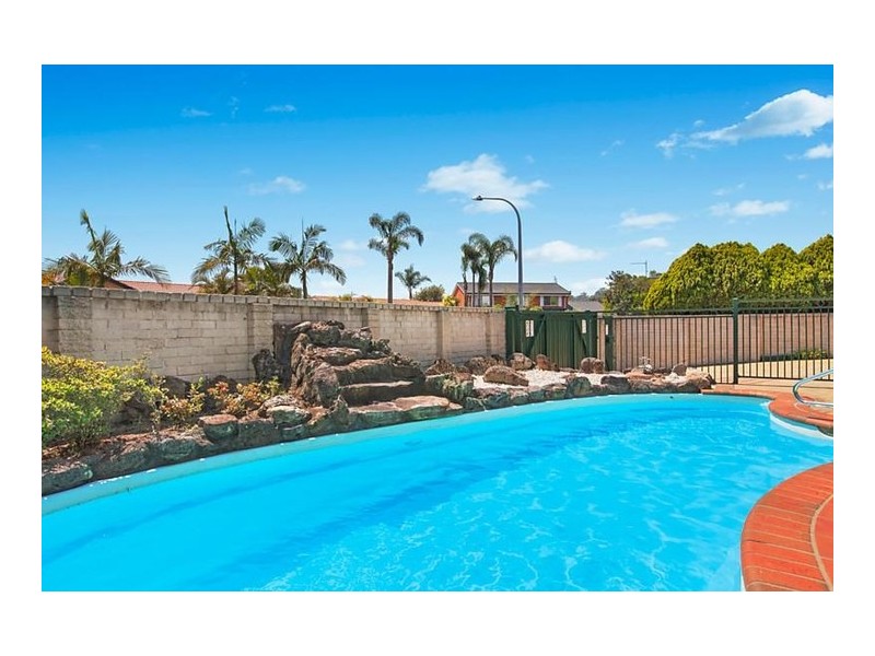 4 Mooring Place, St Huberts Island NSW 2257
