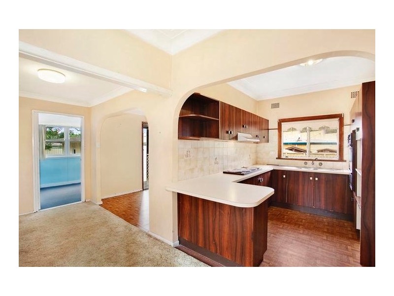 17 Rawson Road, Woy Woy NSW 2256