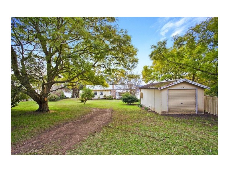 19 Empire Bay Drive, Daleys Point NSW 2257