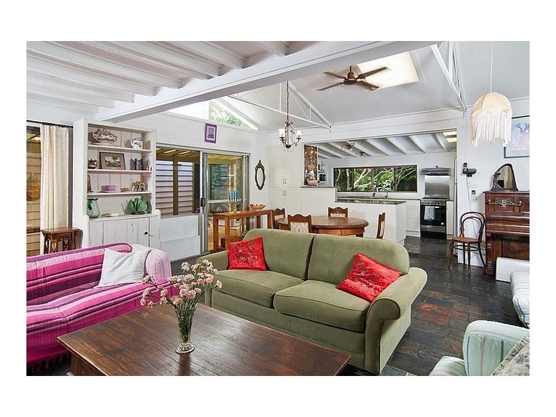 11 Armstrong Street, Suffolk Park NSW 2481