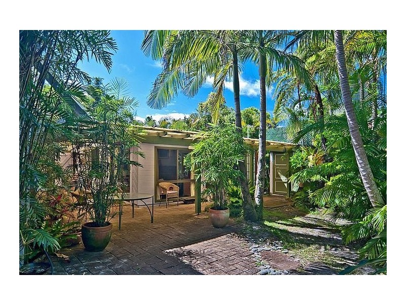 11 Armstrong Street, Suffolk Park NSW 2481
