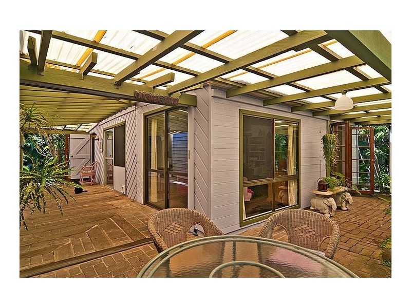 11 Armstrong Street, Suffolk Park NSW 2481