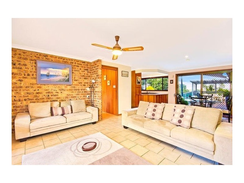 18 Summerhill Crescent, Cumbalum NSW 2478