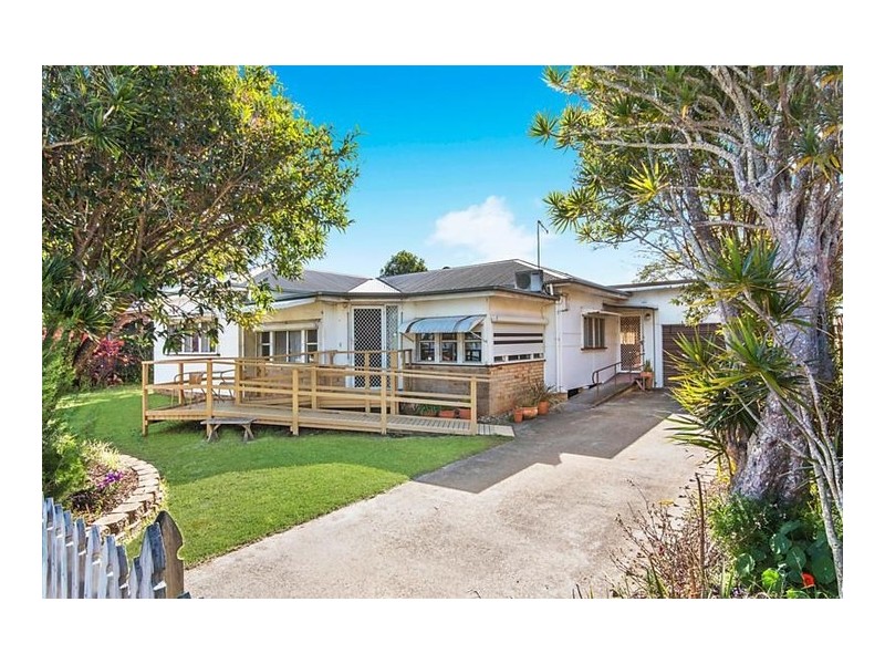 4 Pine Avenue, East Ballina NSW 2478