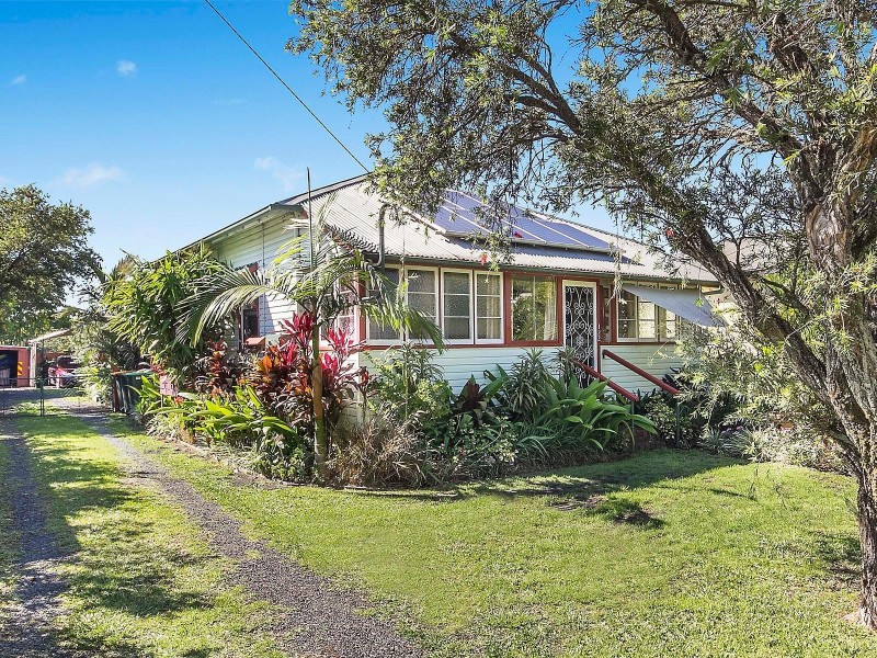 122 Pacific Highway, Broadwater NSW 2472