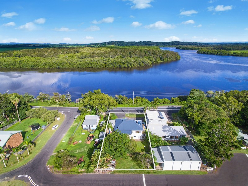 222 Pacific Highway, Broadwater NSW 2472