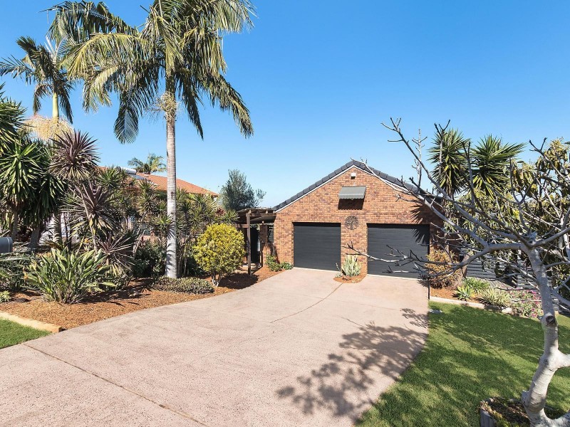 13 Henderson Drive, Lennox Head NSW 2478