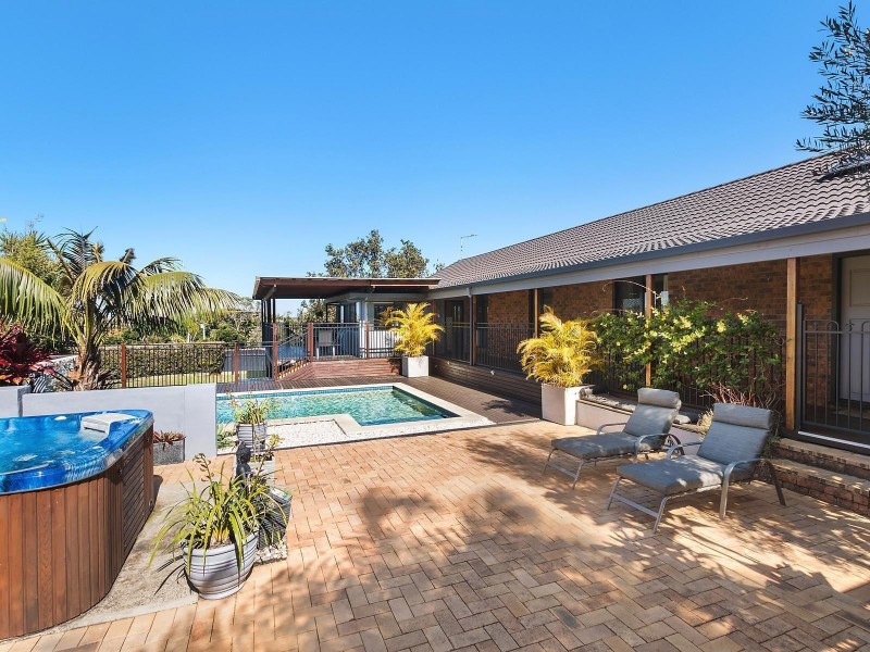 13 Henderson Drive, Lennox Head NSW 2478