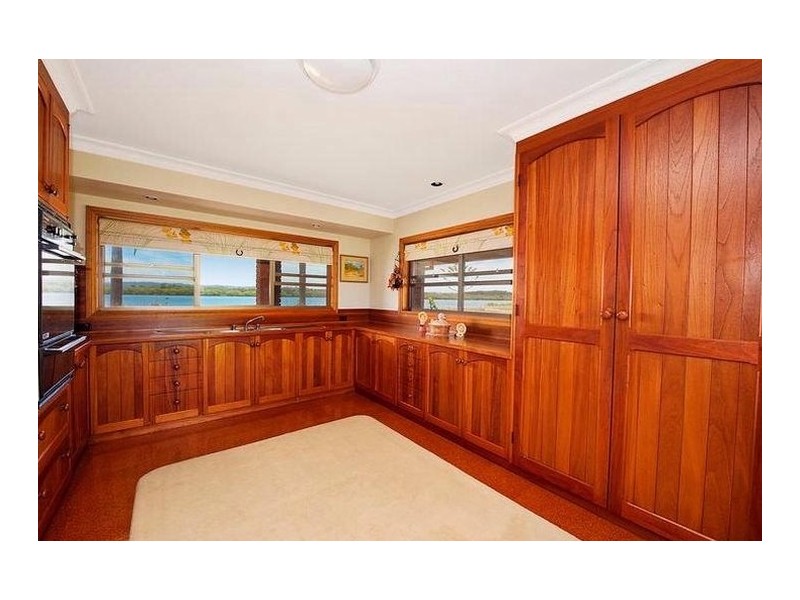 1102 River Drive, Keith Hall NSW 2478