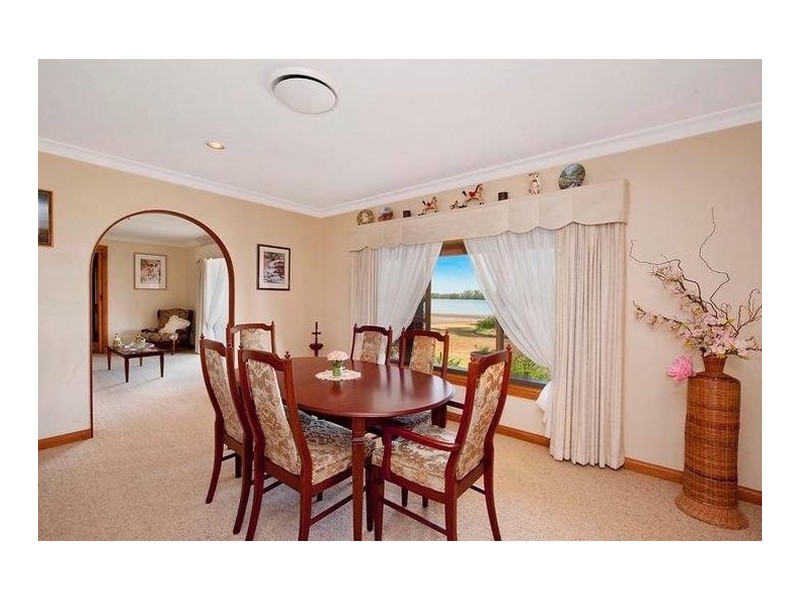 1102 River Drive, Keith Hall NSW 2478